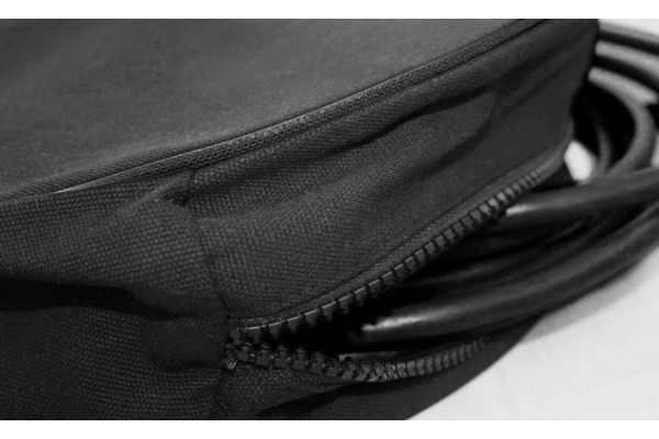 DELTACO e-Charge storage case EV-5100 nylon, zipper, Black