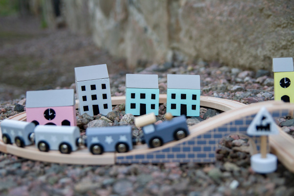 JABADABAD Holz Eisenbahn W7116 bunt 23x23x25cm
