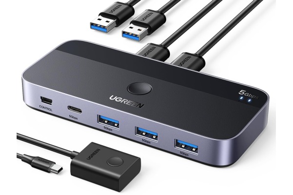 UGREEN 2x4 Sharing Switch Box 15705 USB 3.0 for 2PC's,Black
